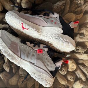 Jordan Air Jordan Delta 2 Grey Fog Sail CV8131-005, worn once, size 11